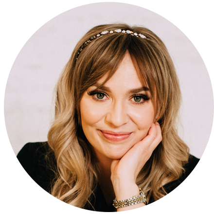 WERONIKA MIKOŁAJCZAK